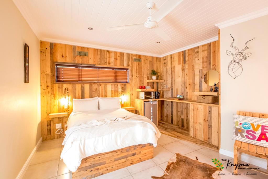 クニスナ Forest Glen Bed & Breakfast エクステリア 写真